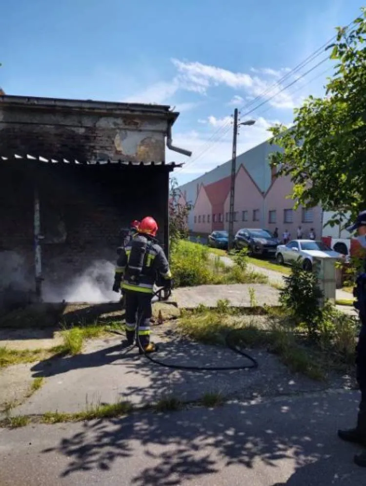Pożar pustostanu na ul. 1 Maja
