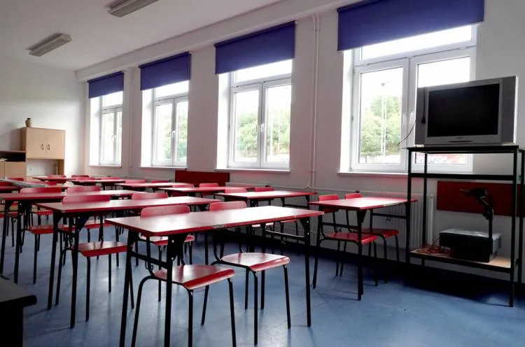Trwają remonty w placówkach szkolnych prowadzonych przez Powiat Nowosądecki