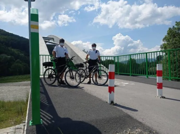 Patrole rowerowe dbają o bezpieczeństwo mieszkańców Sądecczyzny