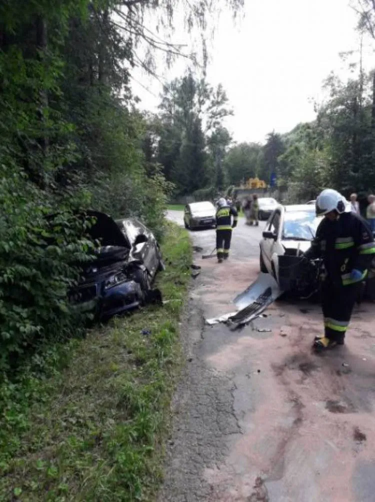 Wypadek w Nawojowej. Jedna osoba trafiła do szpitala