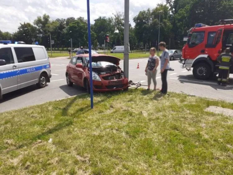 Wypadek na Rondzie Solidarności. Poszkodowane dziecko trafiło do szpitala Nowy Sącz