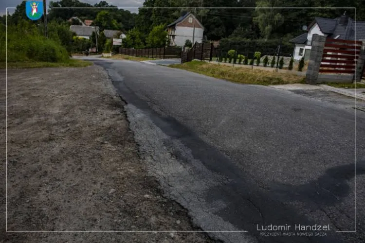 Przy ul. Długoszowskiego powstanie nowy chodnik Nowy Sącz