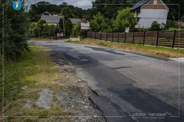 Przy ul. Długoszowskiego powstanie nowy chodnik Nowy Sącz