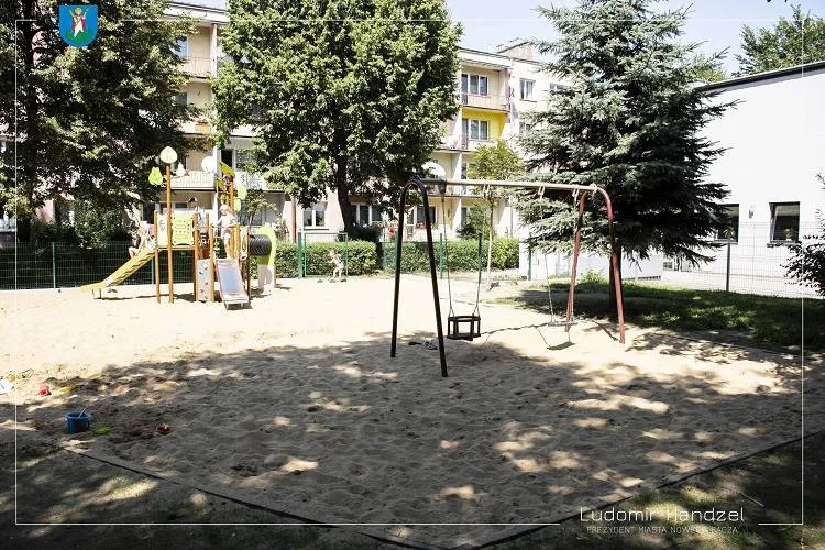 Zakończyły się prace przy budowie nowego placu zabaw na Osiedlu Przydworcowym