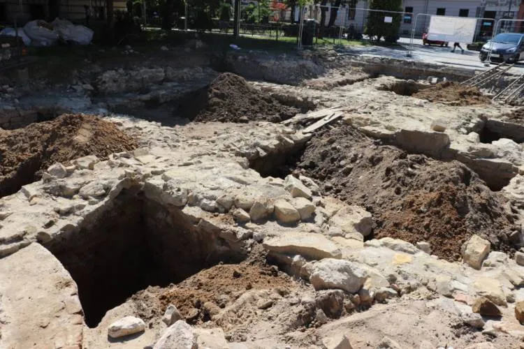 Archeolodzy prowadzą kolejny etap prac na sądeckim ratuszu