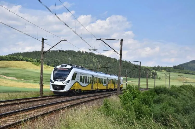 Koleje Dolnośląskie otrzymają nowe Hybrydy z Newagu