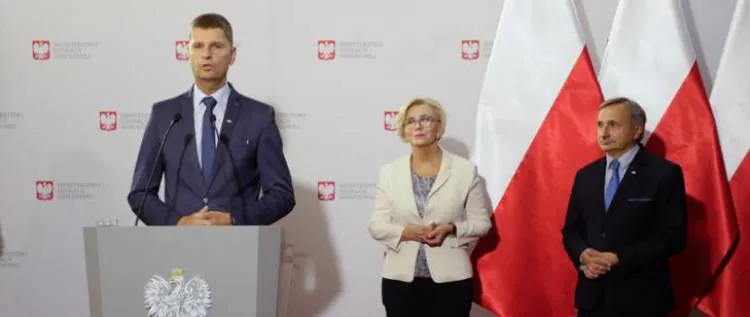 MEN o bezpiecznym rozpoczęciu nowego roku szkolnego 2020/2021 w warunkach epidemii 