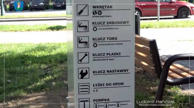 W Nowym Sączu powstały 4 stacje naprawy rowerów