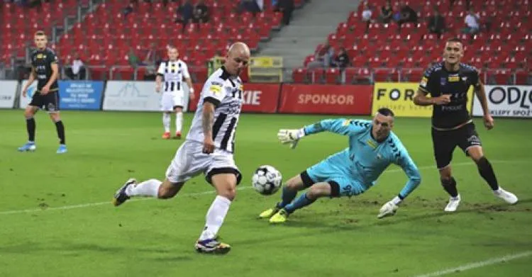 Mecz wyjazdowy Sandecji w Tychach. Lepsi okazali się rywale
