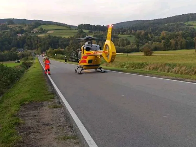 Wypadek w Klimkówce. Na miejsce wezwano śmigłowiec LPR