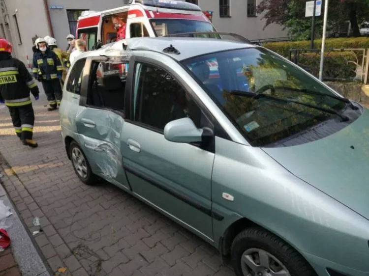 Stary Sącz. Kolizja na ul. Mickiewicza. Wśród poszkodowanych dziecko