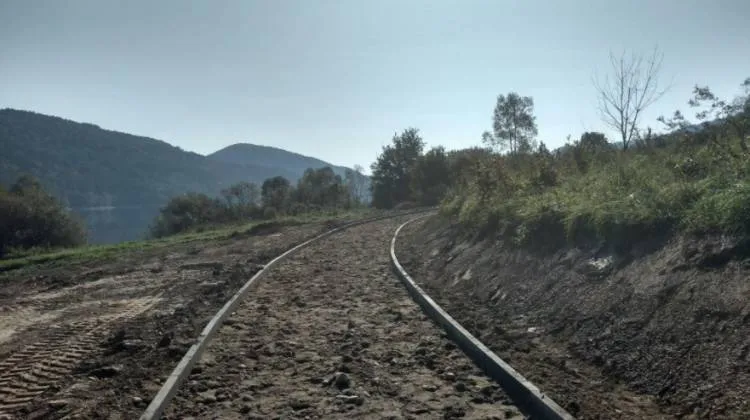 Trwa budowa wielofunkcyjnych ścieżek rekreacyjnych nad Zbiornikiem Klimkówka