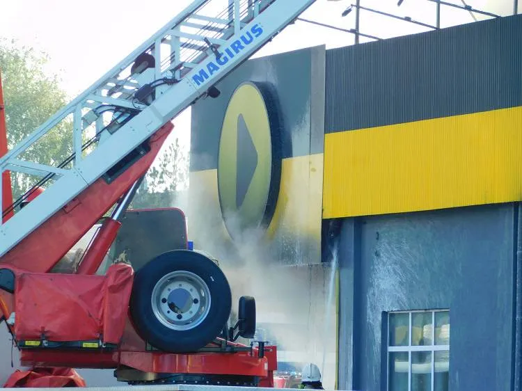 Z ostatniej chwili: Pożar sklepu elektronicznego na ul. Węgierskiej