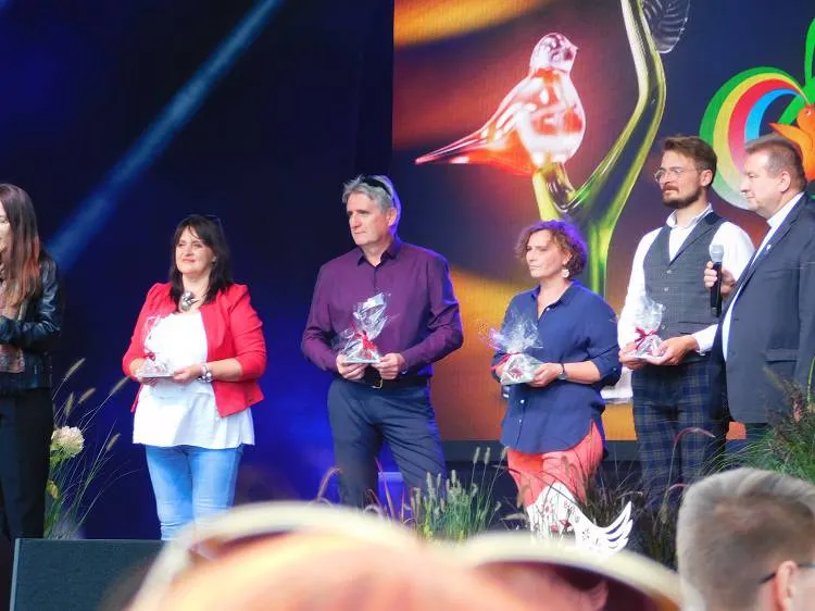 Na sądeckim rynku odbył się koncert finałowy XVII Międzynarodowego Festiwalu Piosenki Dziecięcej "Skowroneczek"