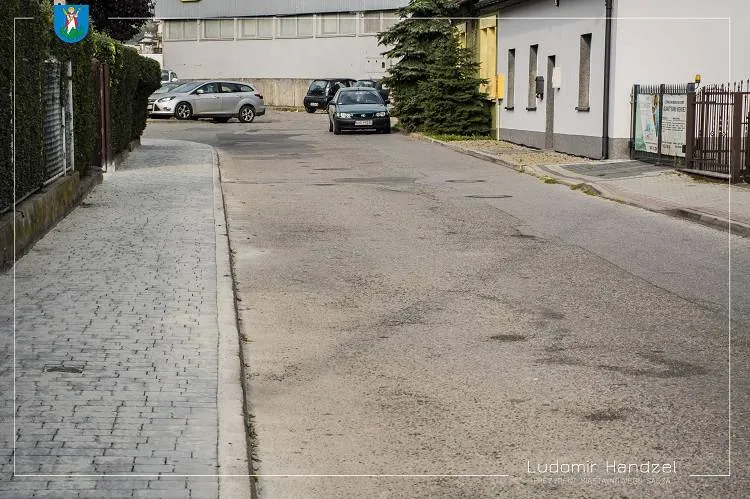 Zakończyły się prace przy budowie chodnika przy ul. Stramki oraz na ul. Kosynierów Nowy Sącz