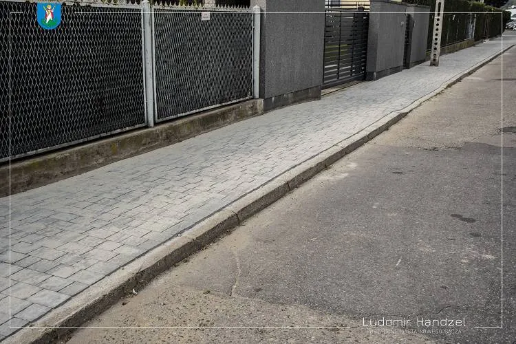 Zakończyły się prace przy budowie chodnika przy ul. Stramki oraz na ul. Kosynierów Nowy Sącz