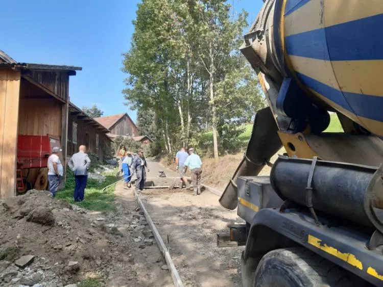 Zakończył się pierwszy etap prac przy budowie odcinka drogi Niecew - Pod Niecew