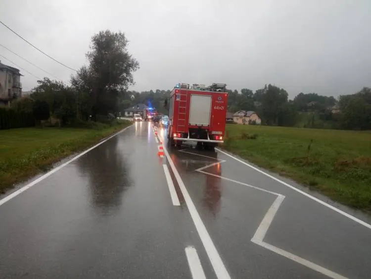 Kolizja dwóch osobówek w Binarowej