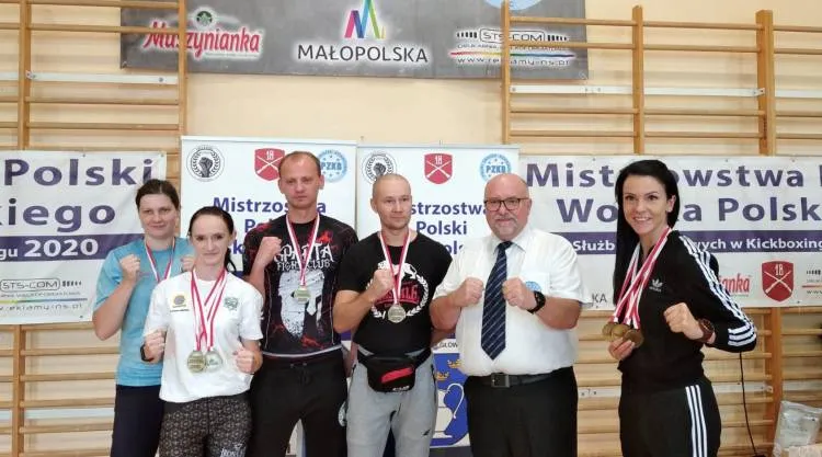 Grybowska policjantka zdobyła dwa srebrne medale podczas Mistrzostw Służb Mundurowych w Kickboxingu