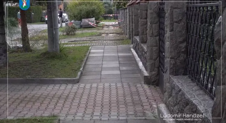 Chodnik przy ul. Brodowskiej remontowany