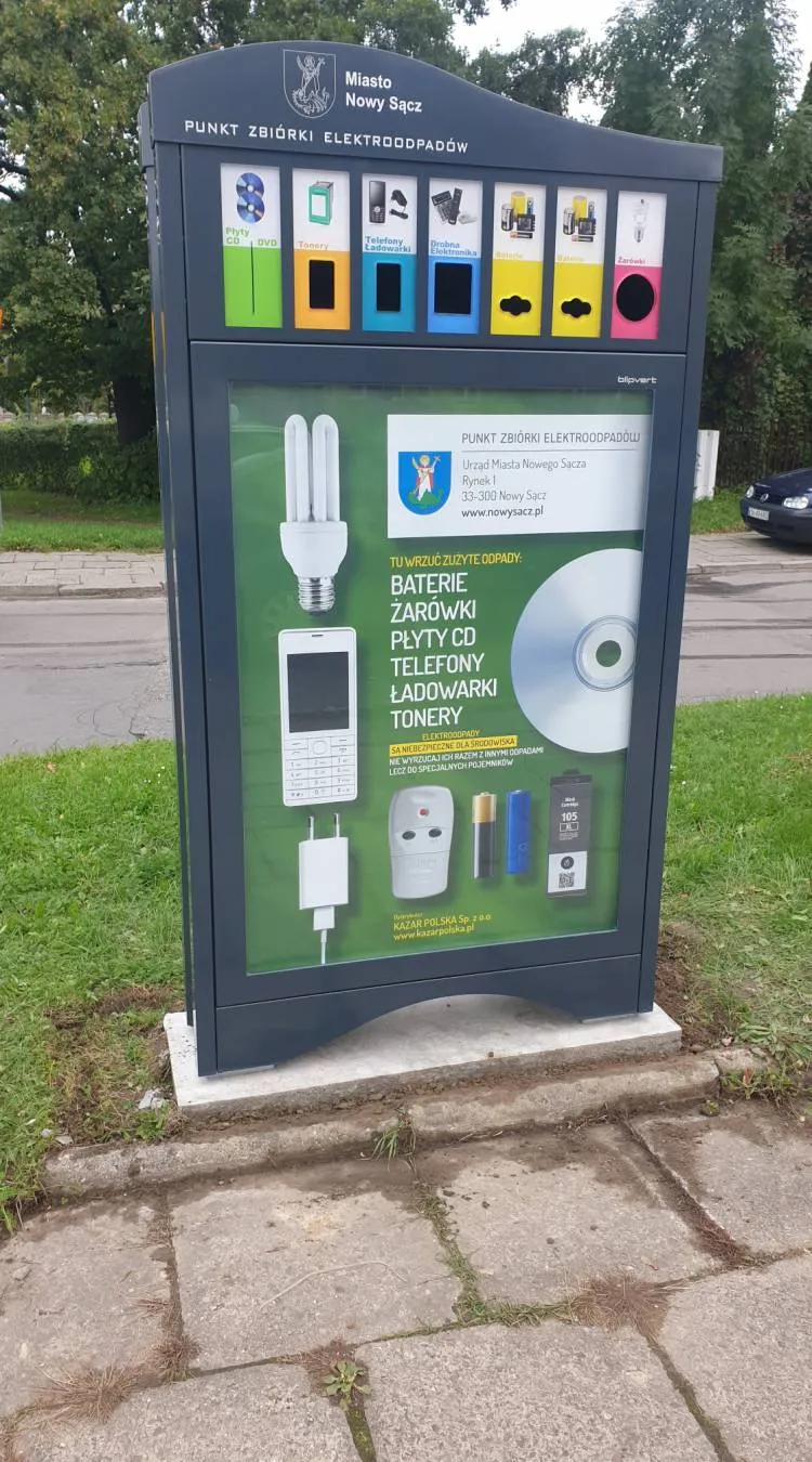 Przy ul. Nadbrzeżnej i ul. Rejtana powstały pierwsze punkty zbiórki drobnych Elektroodpadów