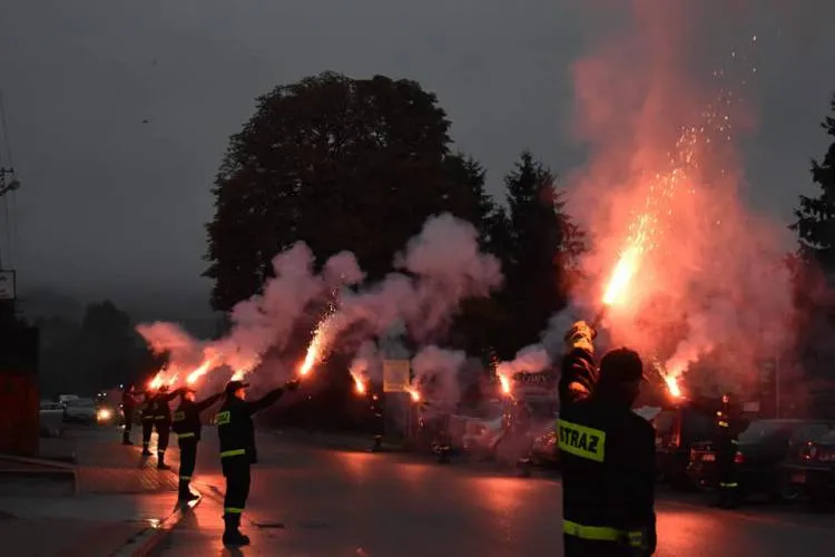 Strażacy z OSP Korzenna mają "nowy" samochód pożarniczy marki MAN