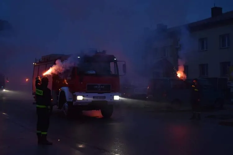 Strażacy z OSP Korzenna mają "nowy" samochód pożarniczy marki MAN