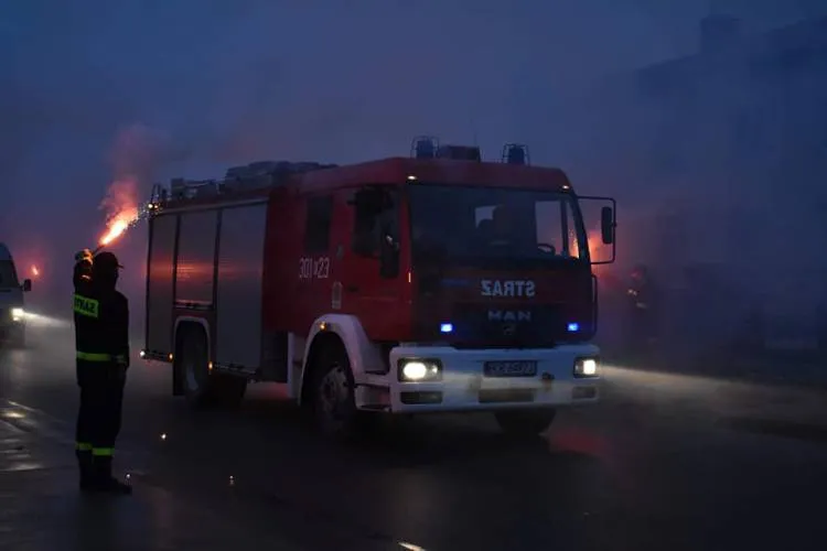 Strażacy z OSP Korzenna mają "nowy" samochód pożarniczy marki MAN
