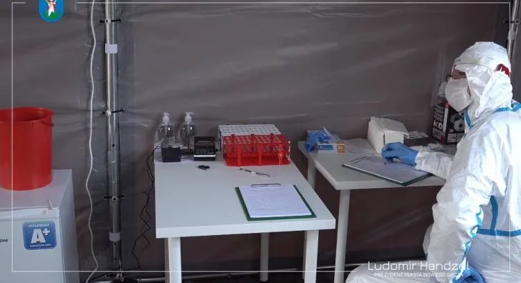 Za halą MOSiR został otwarty dodatkowy punkt pobierania wymazów DRIVE-THRU w kierunku COVID-19