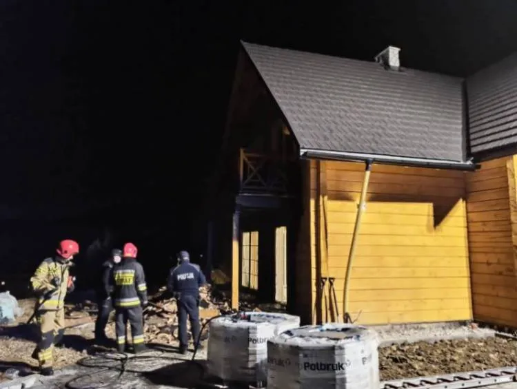 Pożar na budowie domu w Krynicy-Zdroju