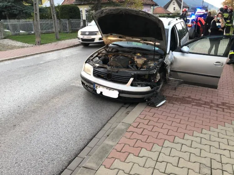 Kolizja dwóch aut na ul. Starowiejskiej w Mszanie Dolnej