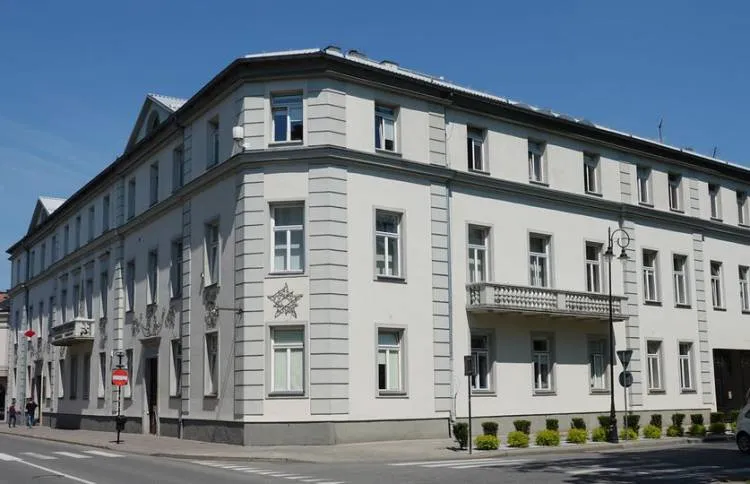 Starostwo Powiatowe w Nowym Sączu wprowadza zmiany w obsłudze klientów