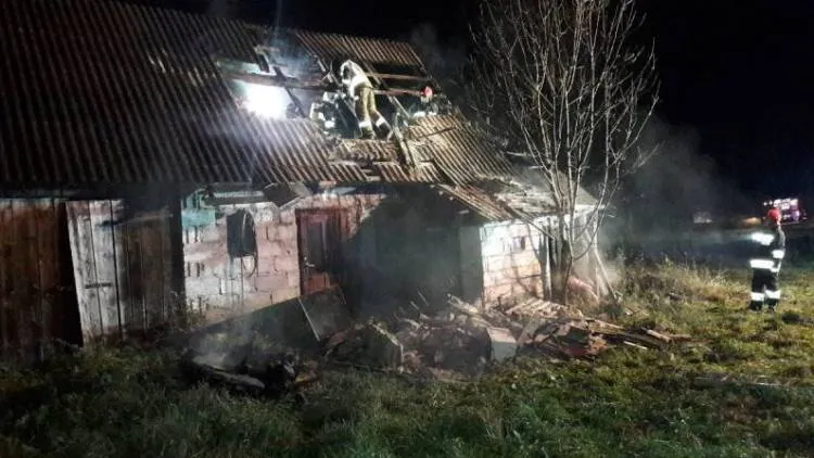 Tragiczny pożar w Maciejowej. Strażacy znaleźli spalone zwłoki mężczyzny