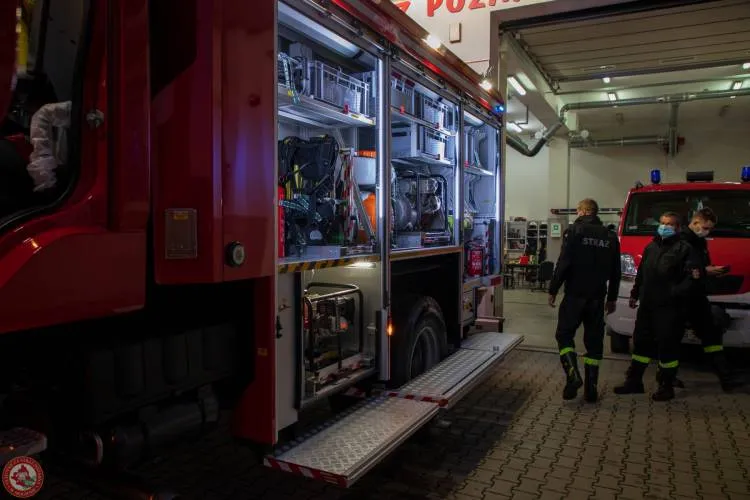 Druhowie z OSP Mogilno mają nowy wóz strażacki