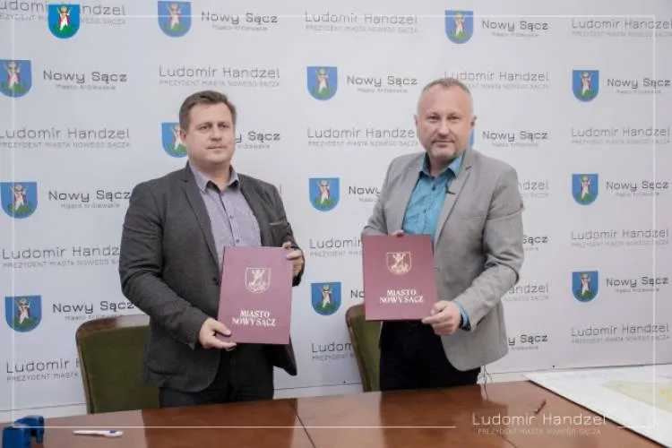 Umowa na remont ul. Ogrodowej podpisana