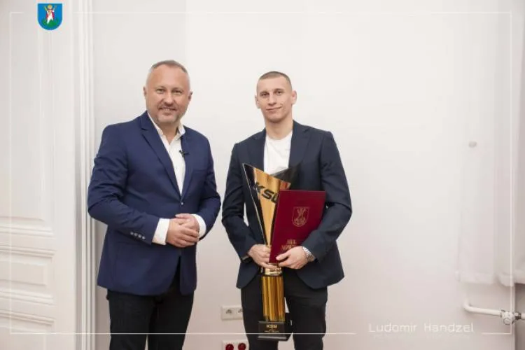 Prezydent pogratulował Rafałowi Ruchale zwycięstwa na gali KSW 56. w Łodzi