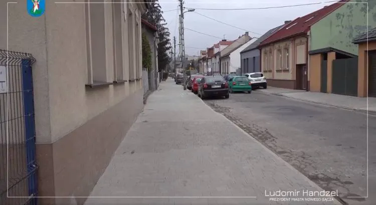 Zakończył się remont chodnika przy ulicy Sikorskiego Nowy Sącz
