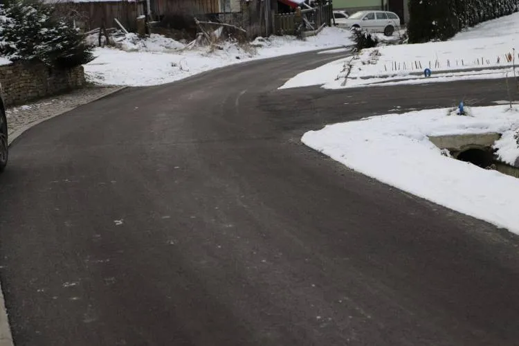 Gmina Limanowa: Zmodernizowano 5 odcinków dróg gminnych o długości blisko 2,5 km