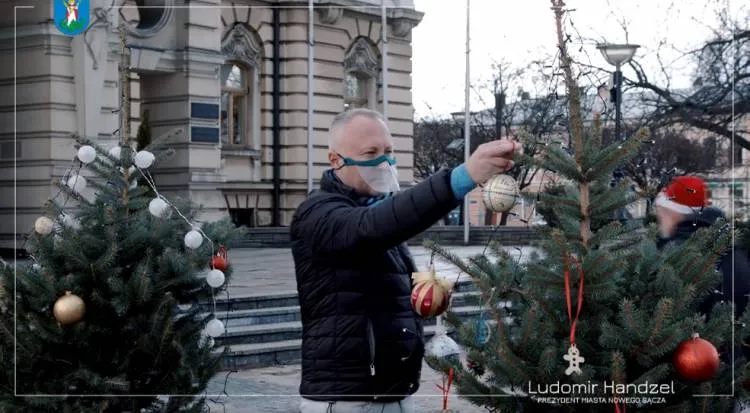 Na sądeckim rynku zrobiło się bardzo świątecznie