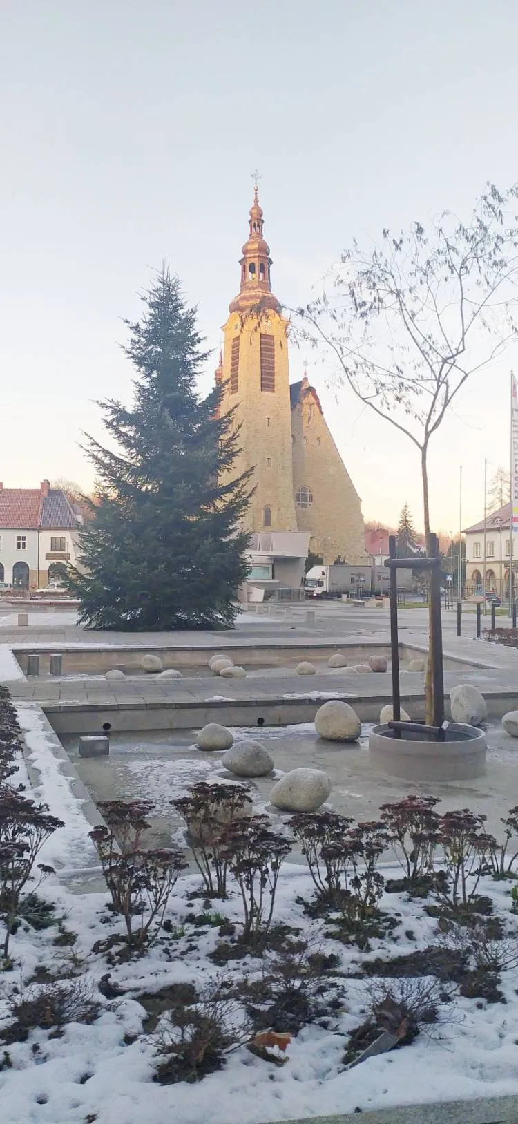 Limanowa: Trwa przygotowanie miasta do świąt