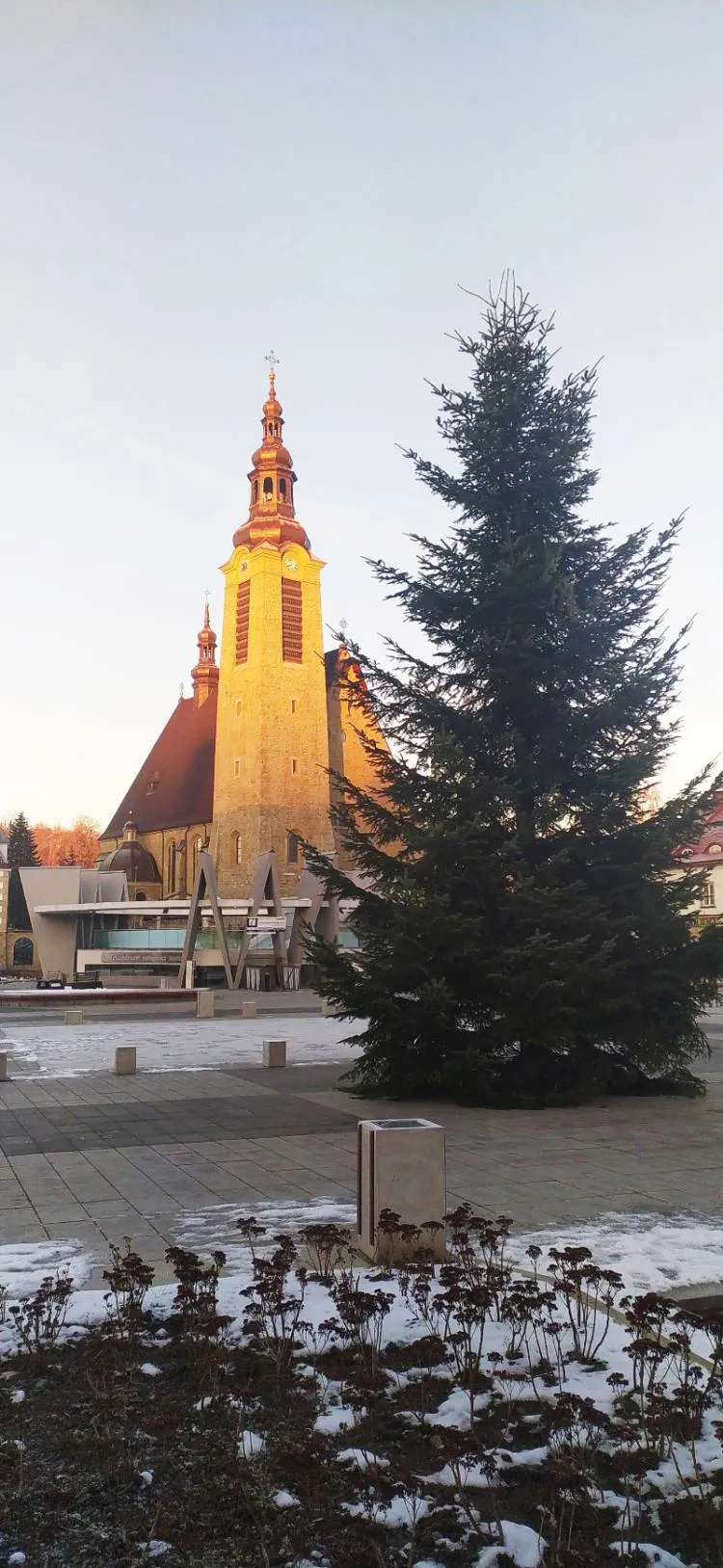 Limanowa: Trwa przygotowanie miasta do świąt