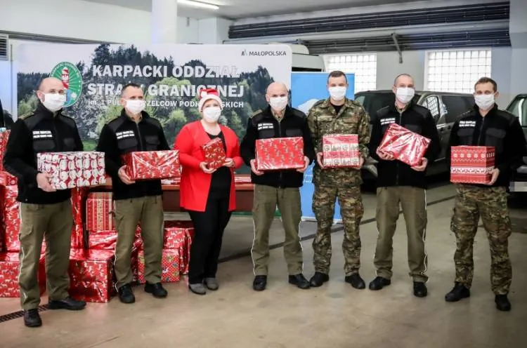 Karpacki Oddział Straży Granicznej przyłączył się do akcji „Szlachetna Paczka”
