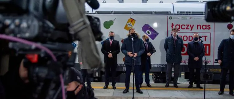 PKP Intercity rozszerza flotę o 30 nowoczesnych lokomotyw Griffin wyprodukowanych przez Newag