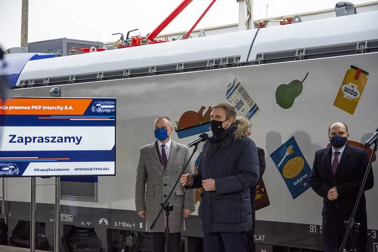 PKP Intercity rozszerza flotę o 30 nowoczesnych lokomotyw Griffin wyprodukowanych przez Newag