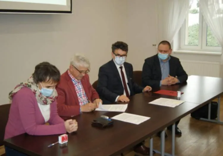Kamionka Wielka: Umowa na remont drogi gminnej Styrek podpisana