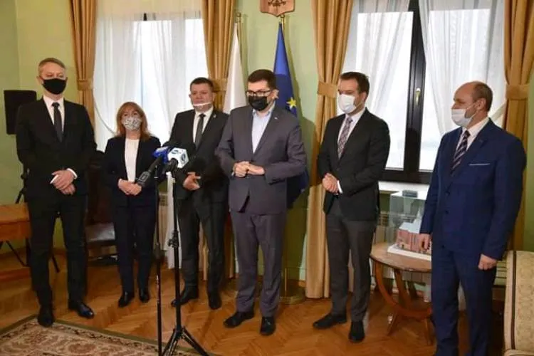 Cztery gminy z powiatu gorlickiego z dofinansowaniem z rządowego Funduszu Inwestycji Lokalnych