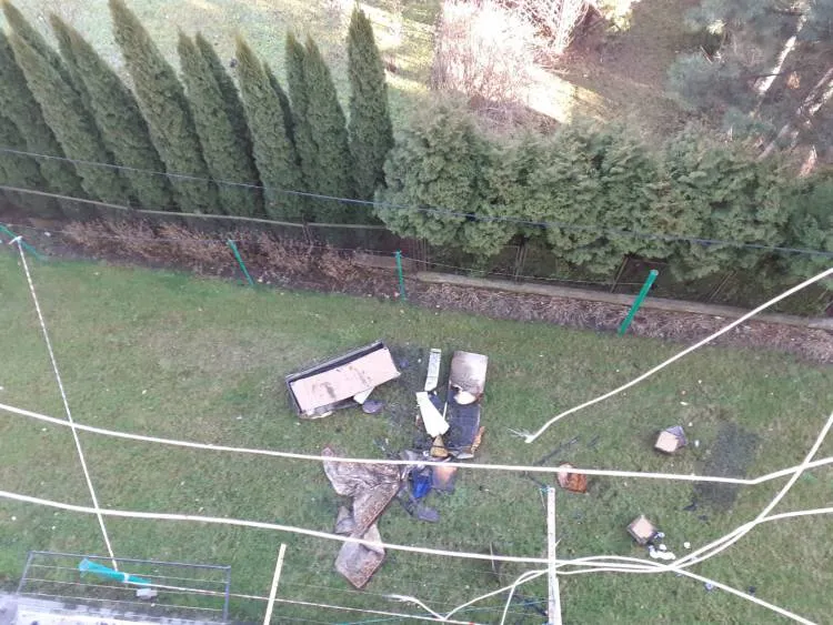 Pożar w mieszkaniu na Al. Batorego. Strażacy ewakuowali jedną osobę