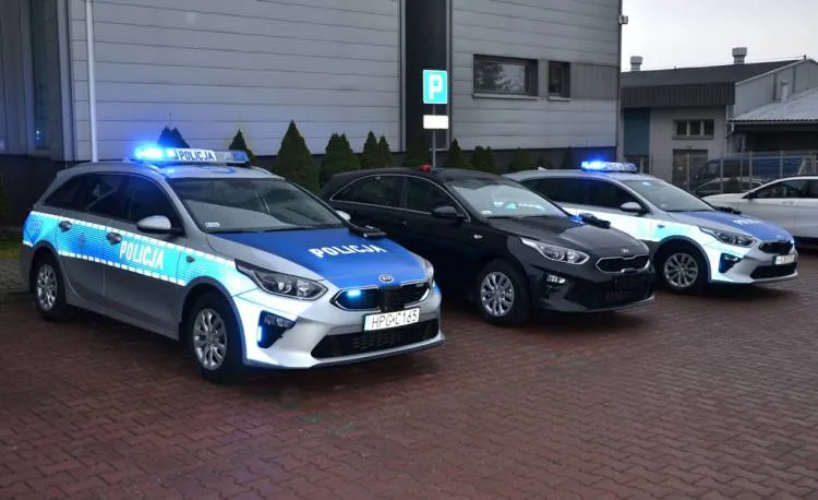 Sądecka Policja ma trzy nowe radiowozy