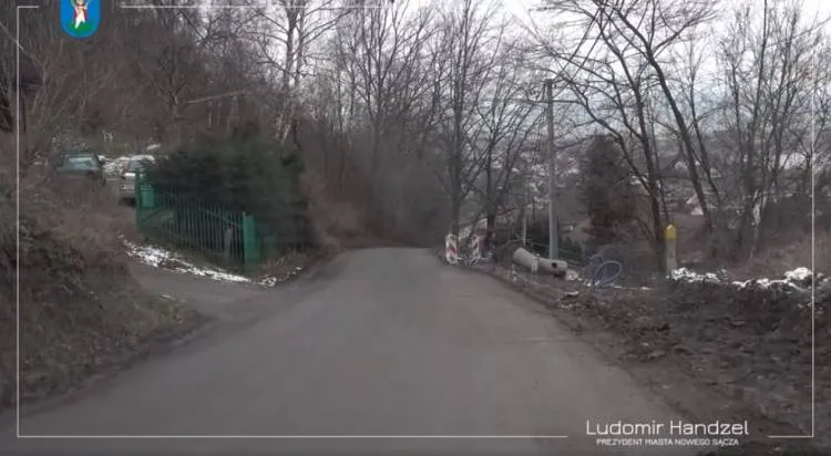 Trwa budowa nowego chodnika przy ul. Zdrojowej