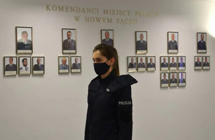 Szeregi sądeckiej jednostki zasiliła młoda Policjantka